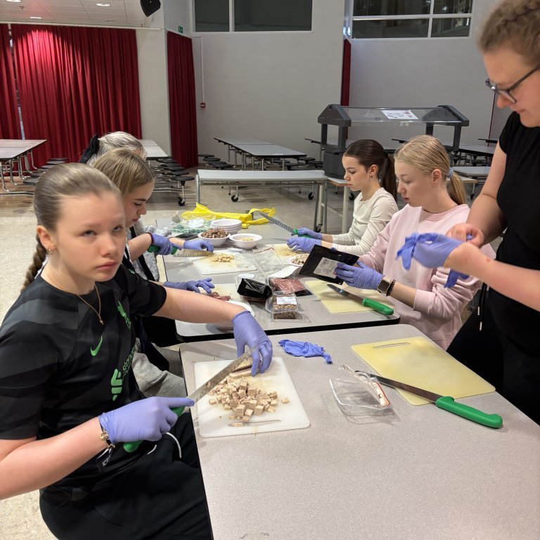 20250124_082021864_ios