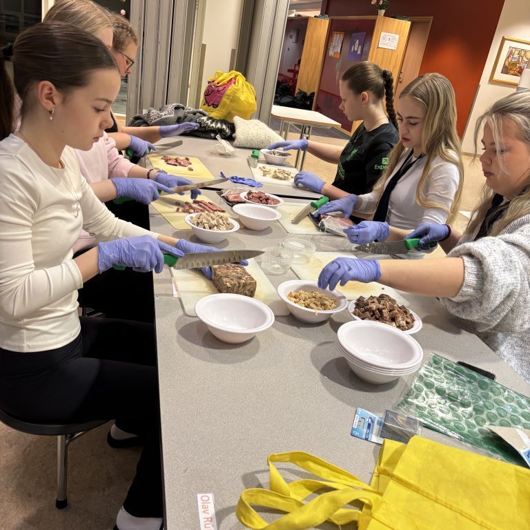 20250124_082219358_ios