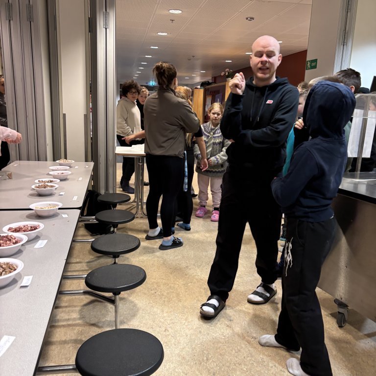 20250124_090307205_ios