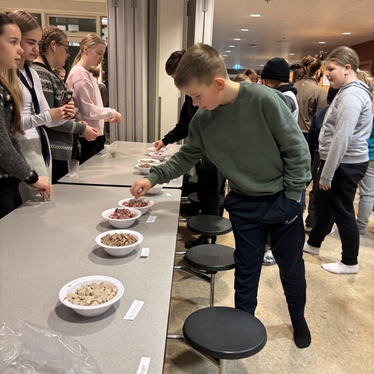 20250124_090314409_ios