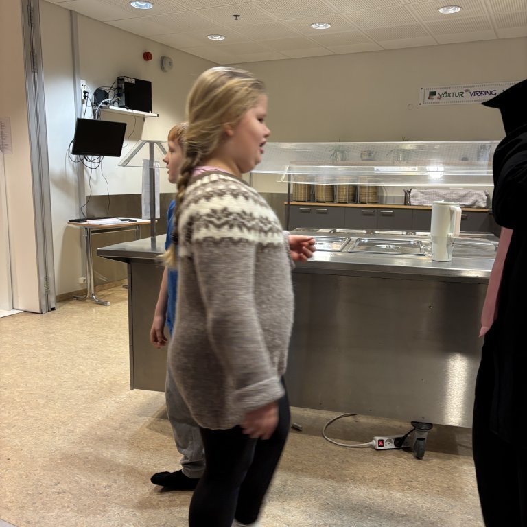 20250124_090758937_ios