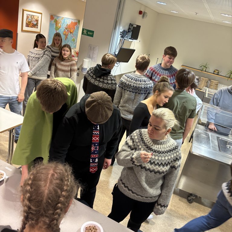 20250124_092431312_ios