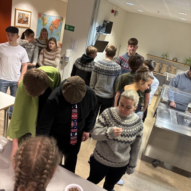 20250124_092431664_ios