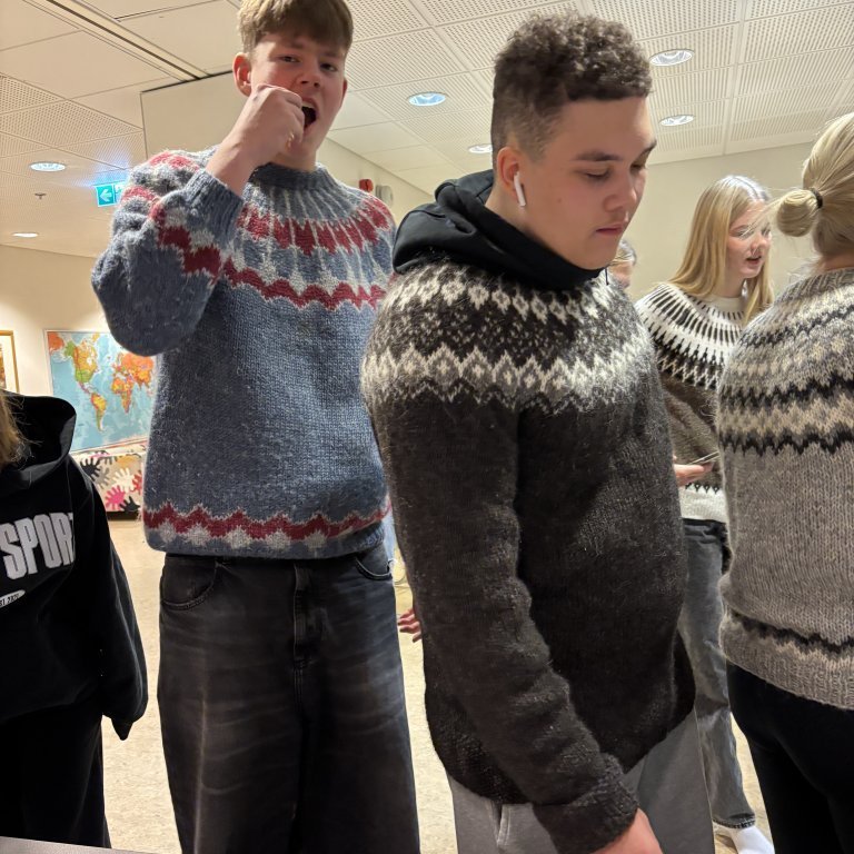 20250124_092749287_ios