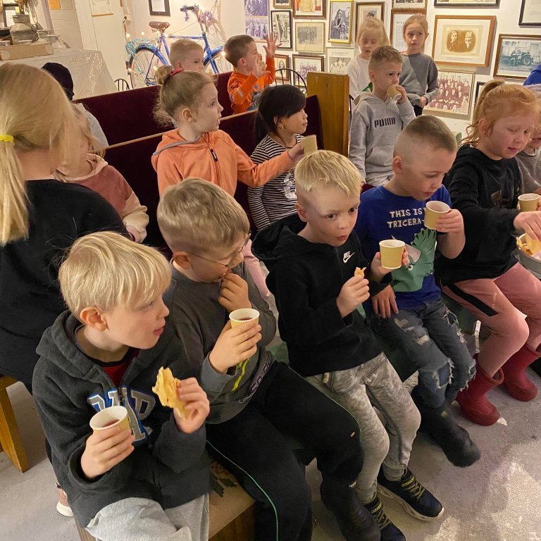 263583934_323555059770425_8931999709639547252_n