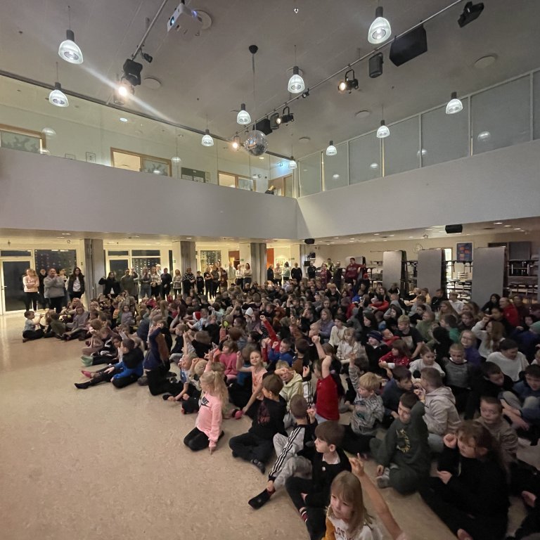 20231116_090748708_ios