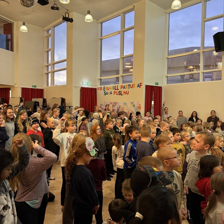 20251114_092744710_ios