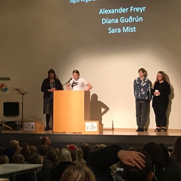 33d72d5c53f36f54735973171dc1b628