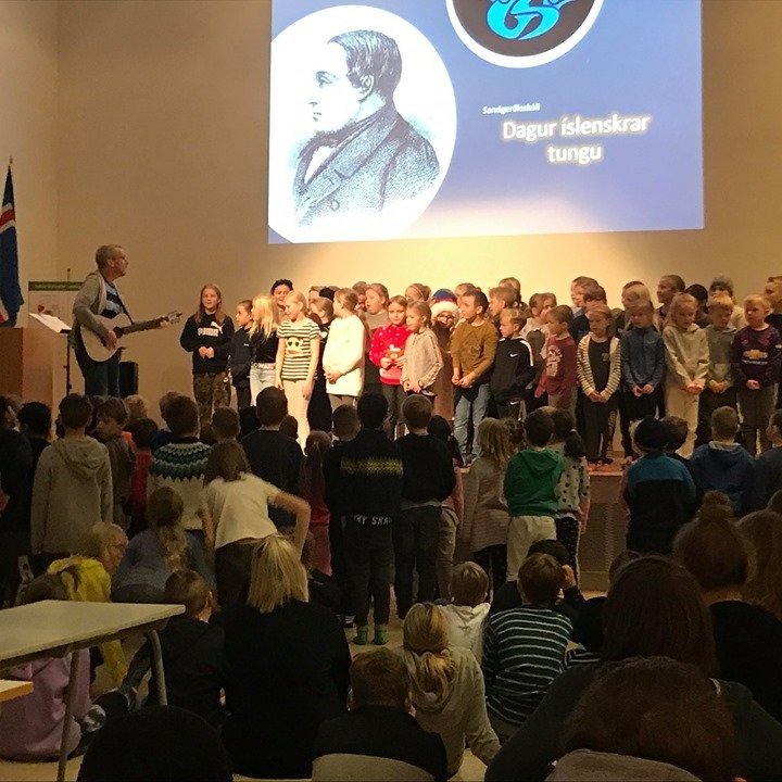 98f2408bca89b495d85917b9f77bf07c