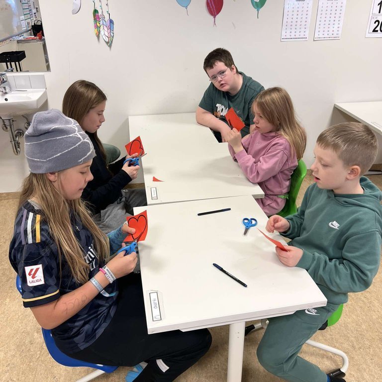 462564506_824525439651752_2553134058154812833_n-1