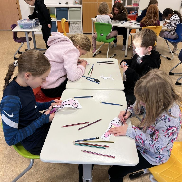 400216279_326134810034837_1477801736643285041_n