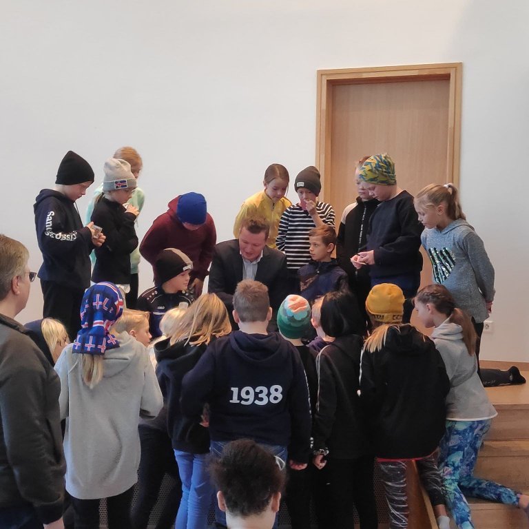 0470583e76da5a8d80a81f899a50c1a1