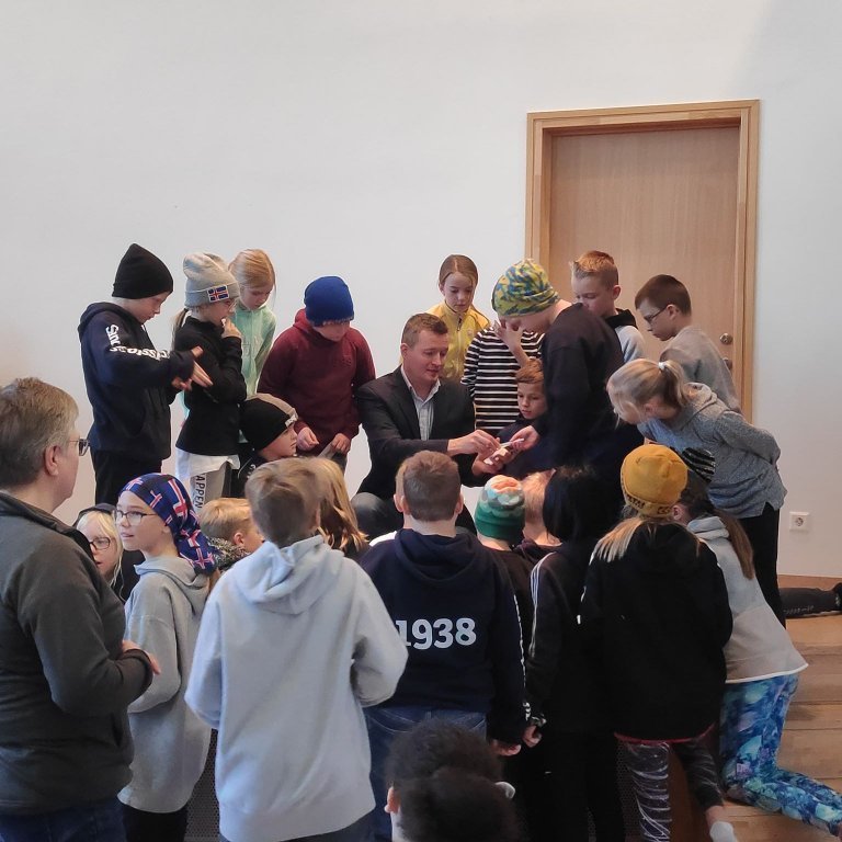 f26dc2cec63ffc811e56d026c4114dec