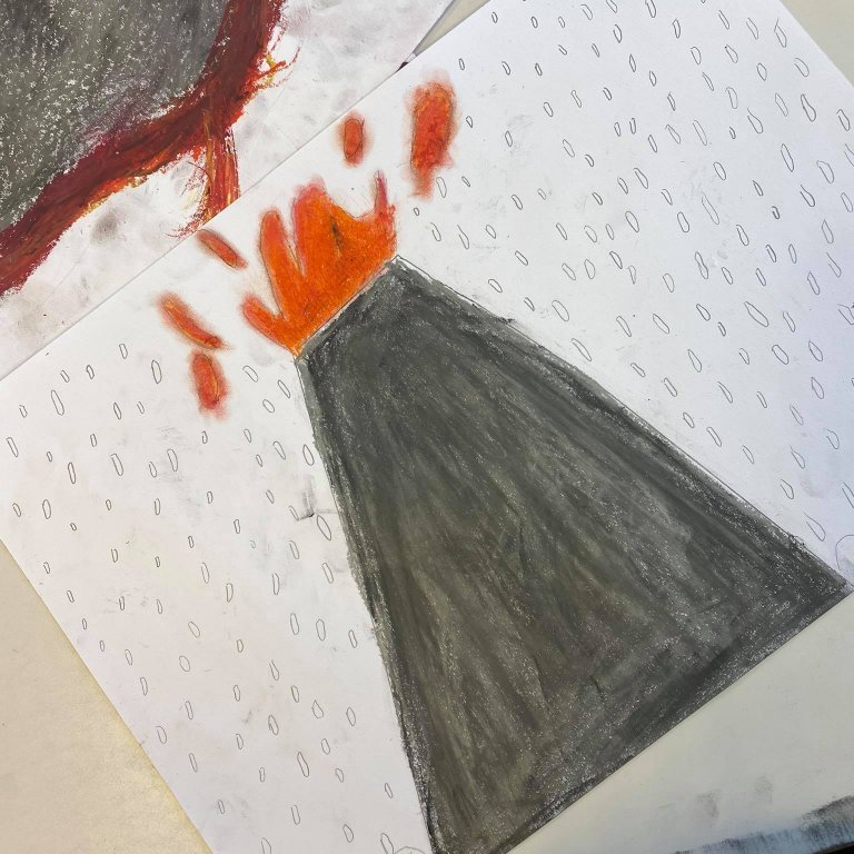 180274735_389765798963144_728468744024256644_n