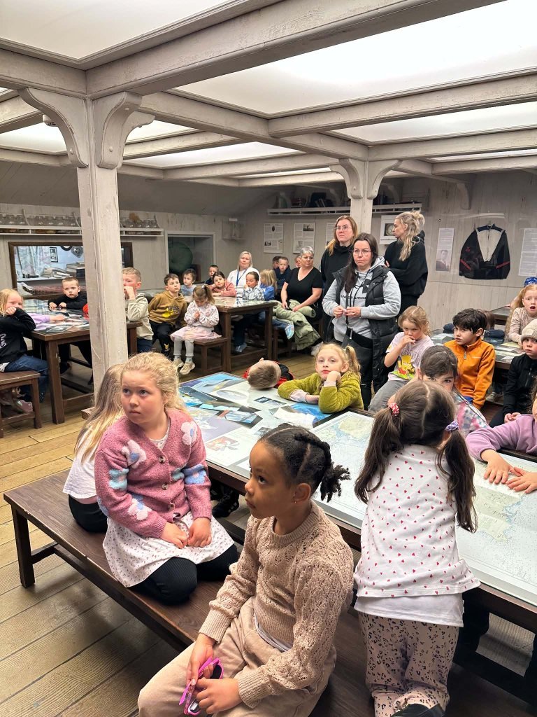 Ferð í Þekkingarsetrið - Samstarf grunn- og leikskóla