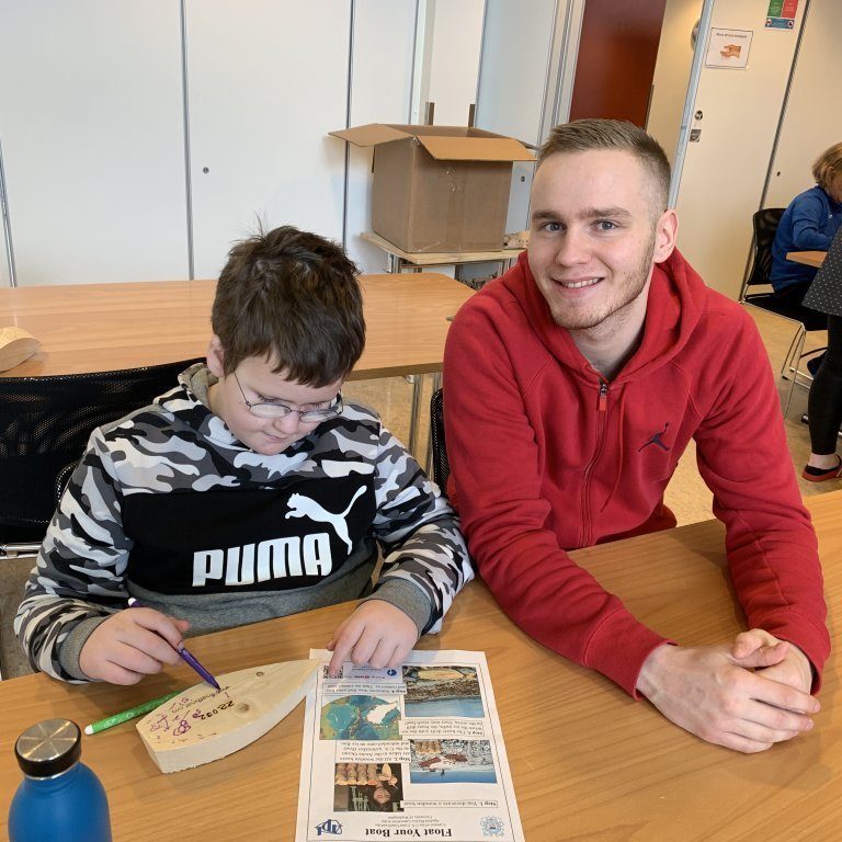 20220405_102337745_ios