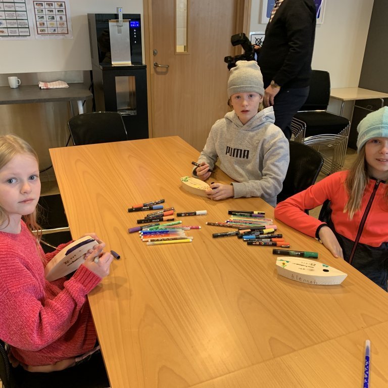 20220405_102443404_ios