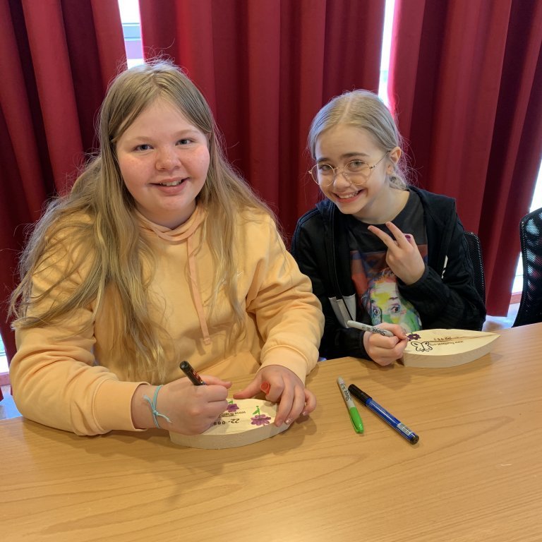 20220405_102531103_ios