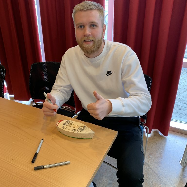 20220405_111415923_ios