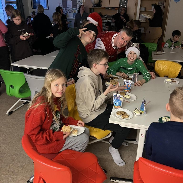 400724869_365981785963217_6015207010121428113_n