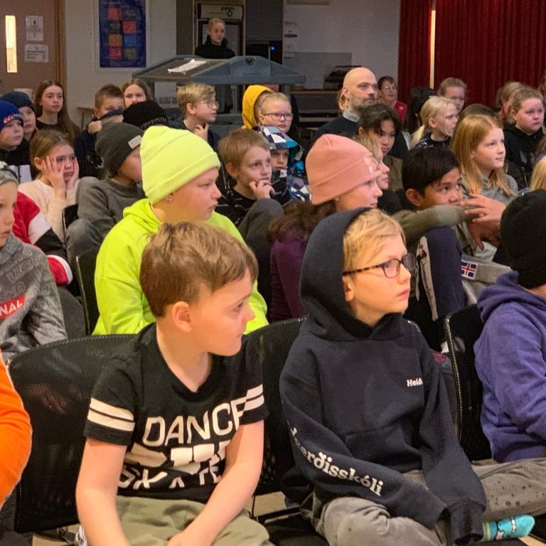 438fdaa2c8eccbd550f4fb91572fa74c