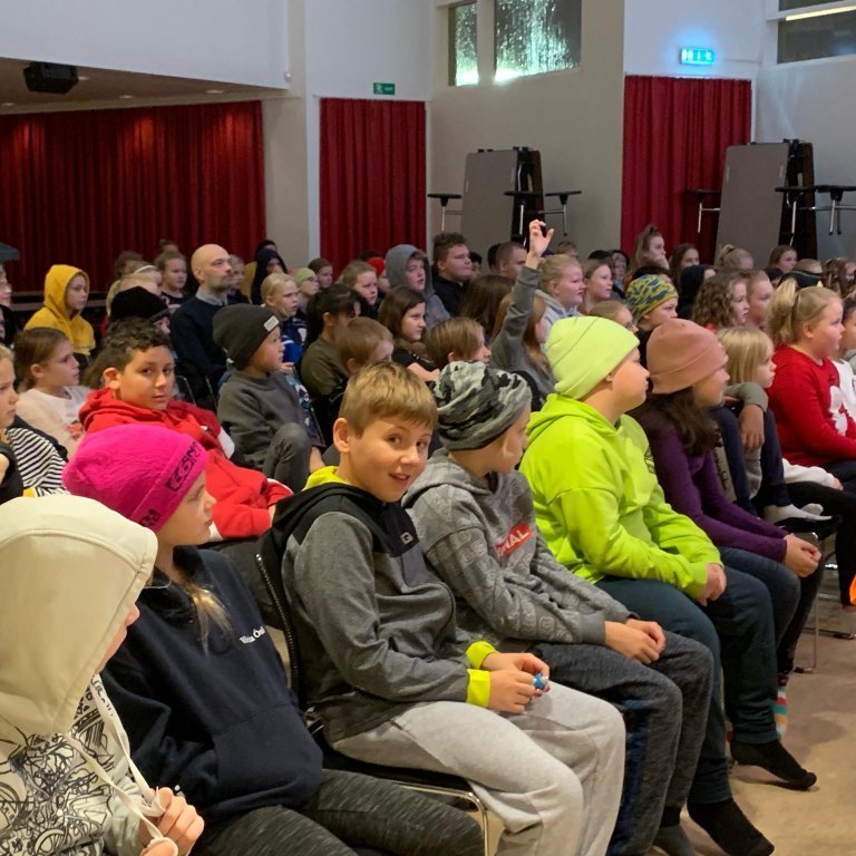 5e7094bbb365322486e31805d1b3981a