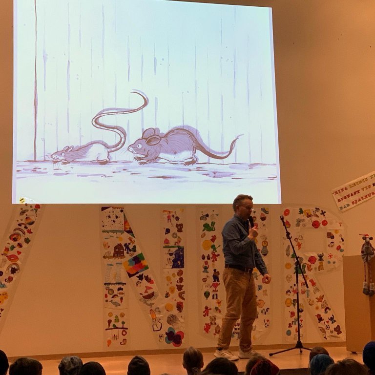 9a7396e12010f8f52b75d4a375835830