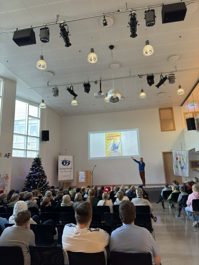 Gunnar Helgason rithöfundur í heimsókn