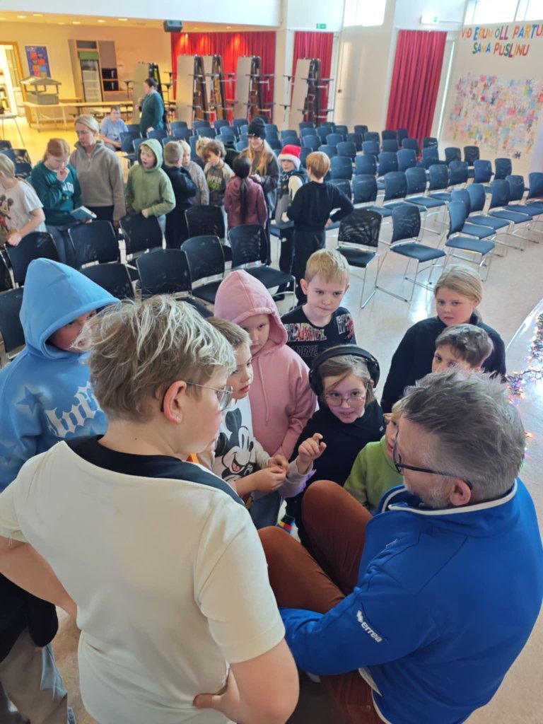 Gunnar Helgason rithöfundur í heimsókn