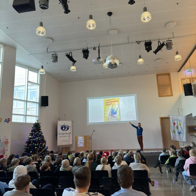 20251204_135816522_ios