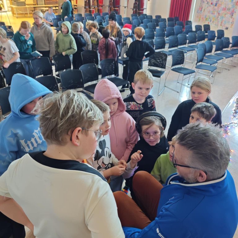 20251204_135837902_ios