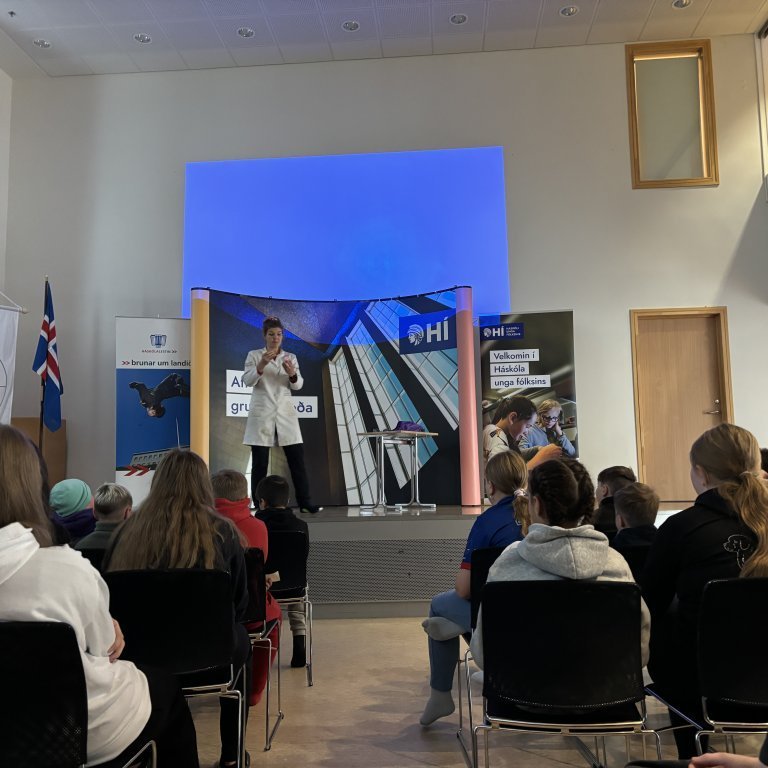 20240830_092631984_ios