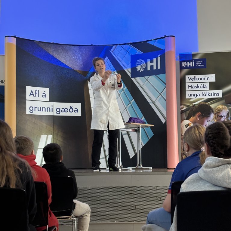 20240830_092644597_ios