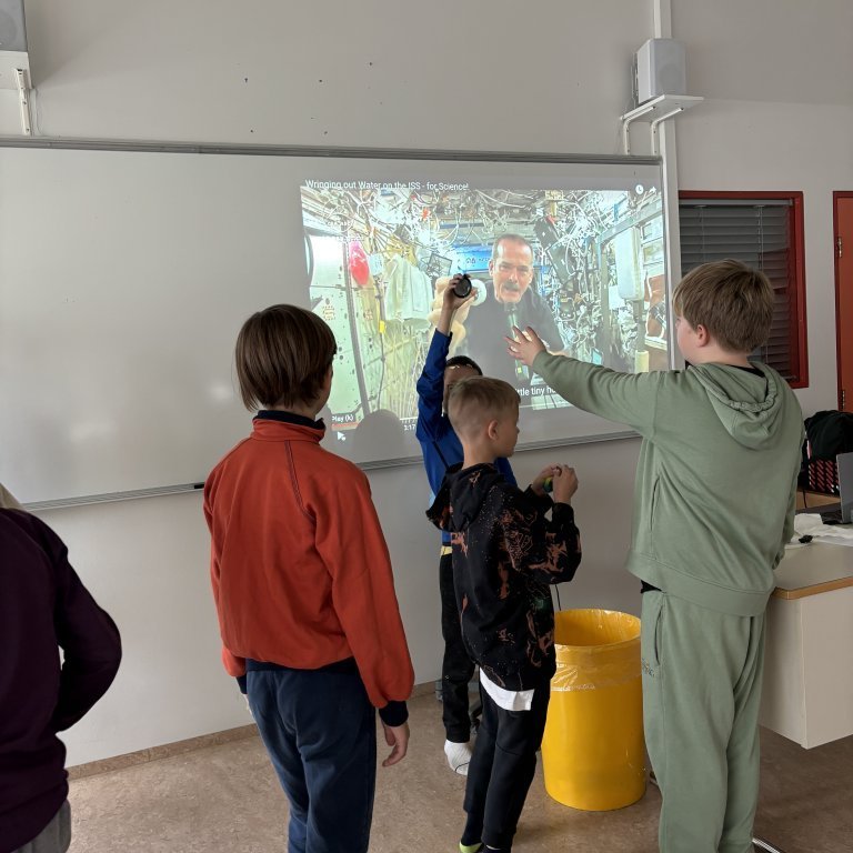 20240830_103834679_ios