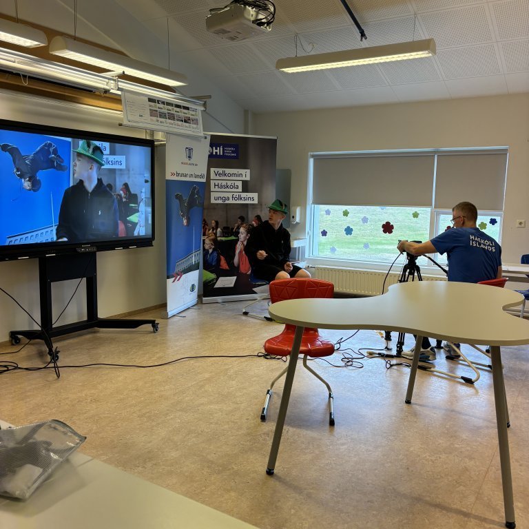 20240830_103955612_ios