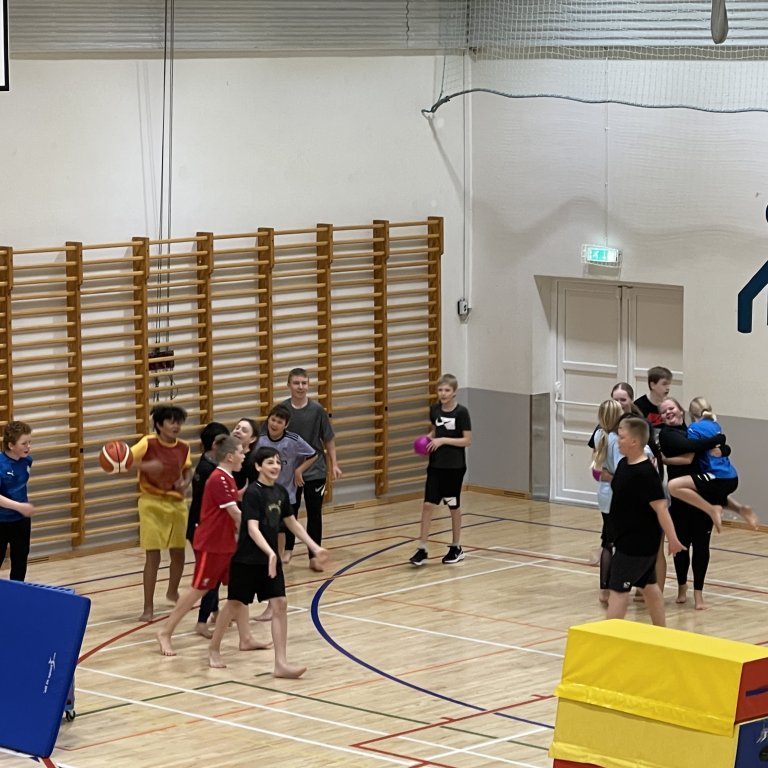 20221004_105047552_ios