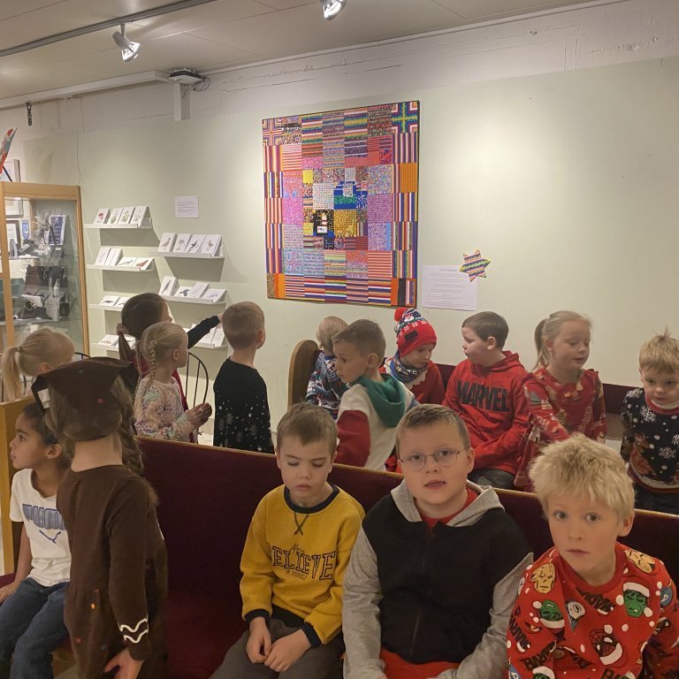 20231208_084951959_ios