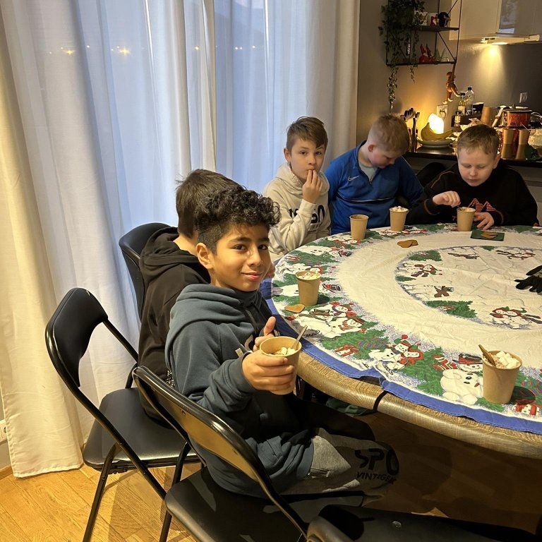 404419826_319890260968586_2221851050936164584_n