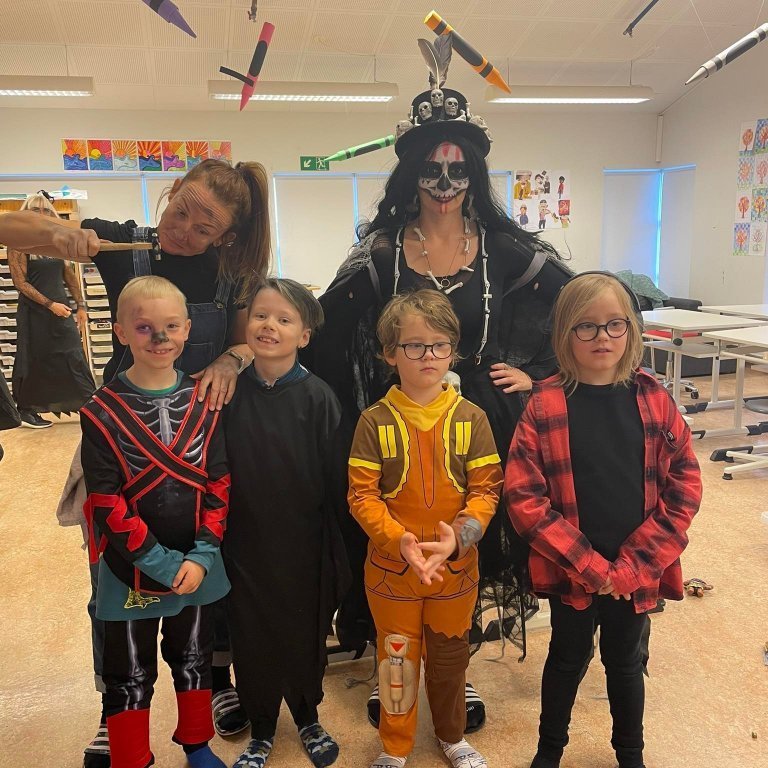 247683664_1570357423342228_49986979439406956_n