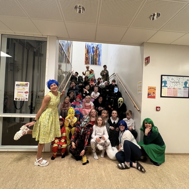 20251031_120958207_ios