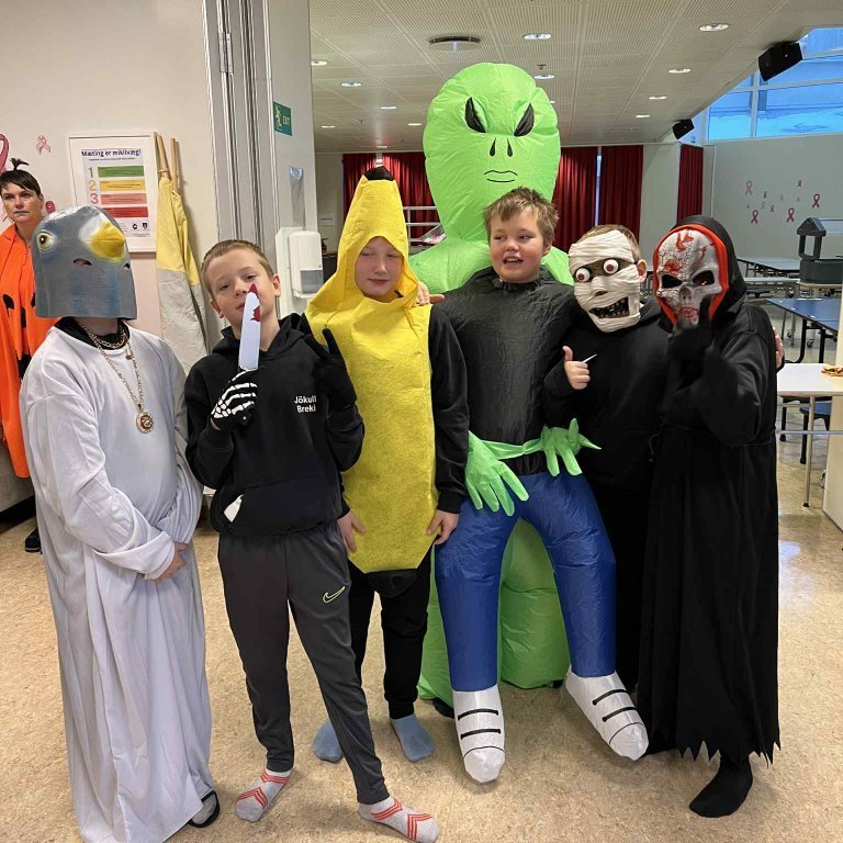 2d321347-cf06-400f-9c49-f41ad81f2619