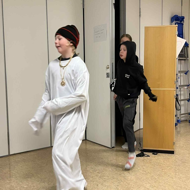 bbd7e35f-7a94-4f46-a4e7-e20b6e6ee2b8