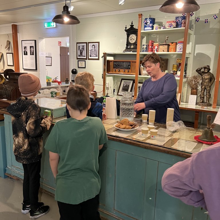 image-20221028-103204-b53cb4b7