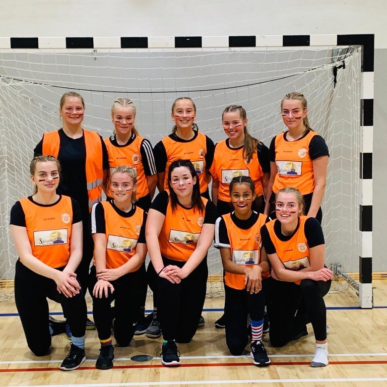 6c65f9bb424e924c136bbd496eeae204