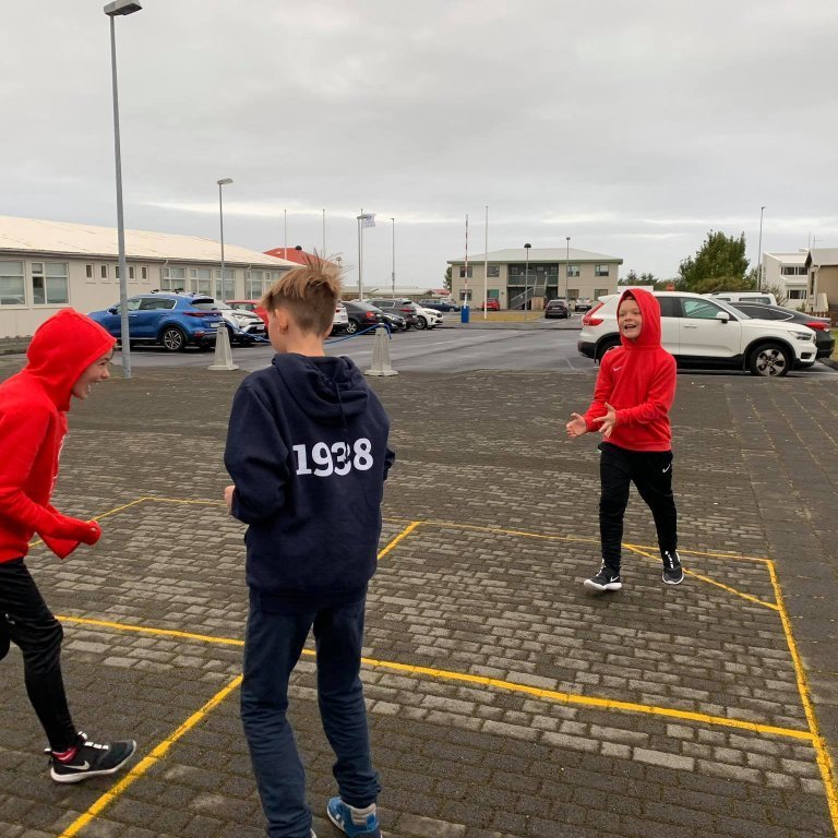 119786938_1052575848510659_3322646476845453295_n