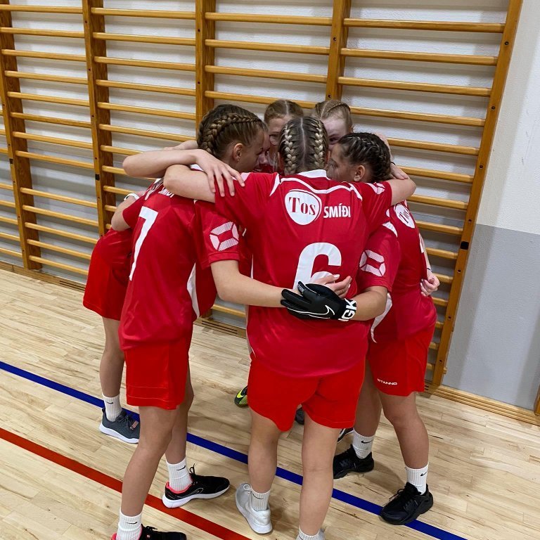 119885835_864633390609392_1157800542978931462_n