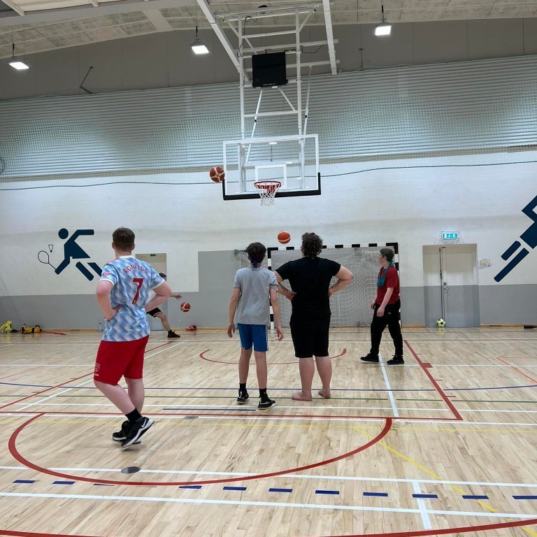 280573201_1420878075099584_315783981824803495_n