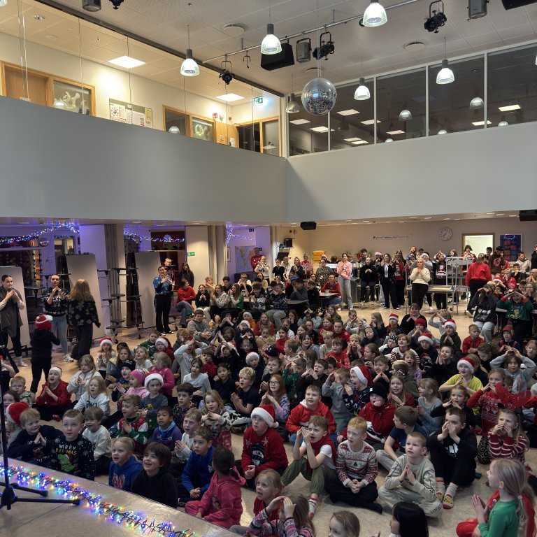 20251212_090558662_ios