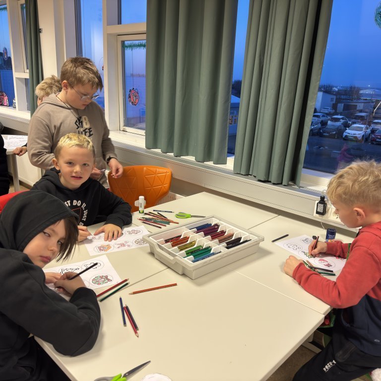 20251216_104309319_ios