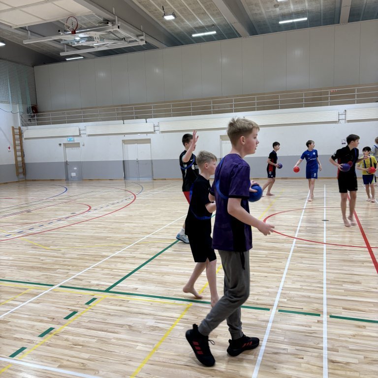 20251217_111012128_ios